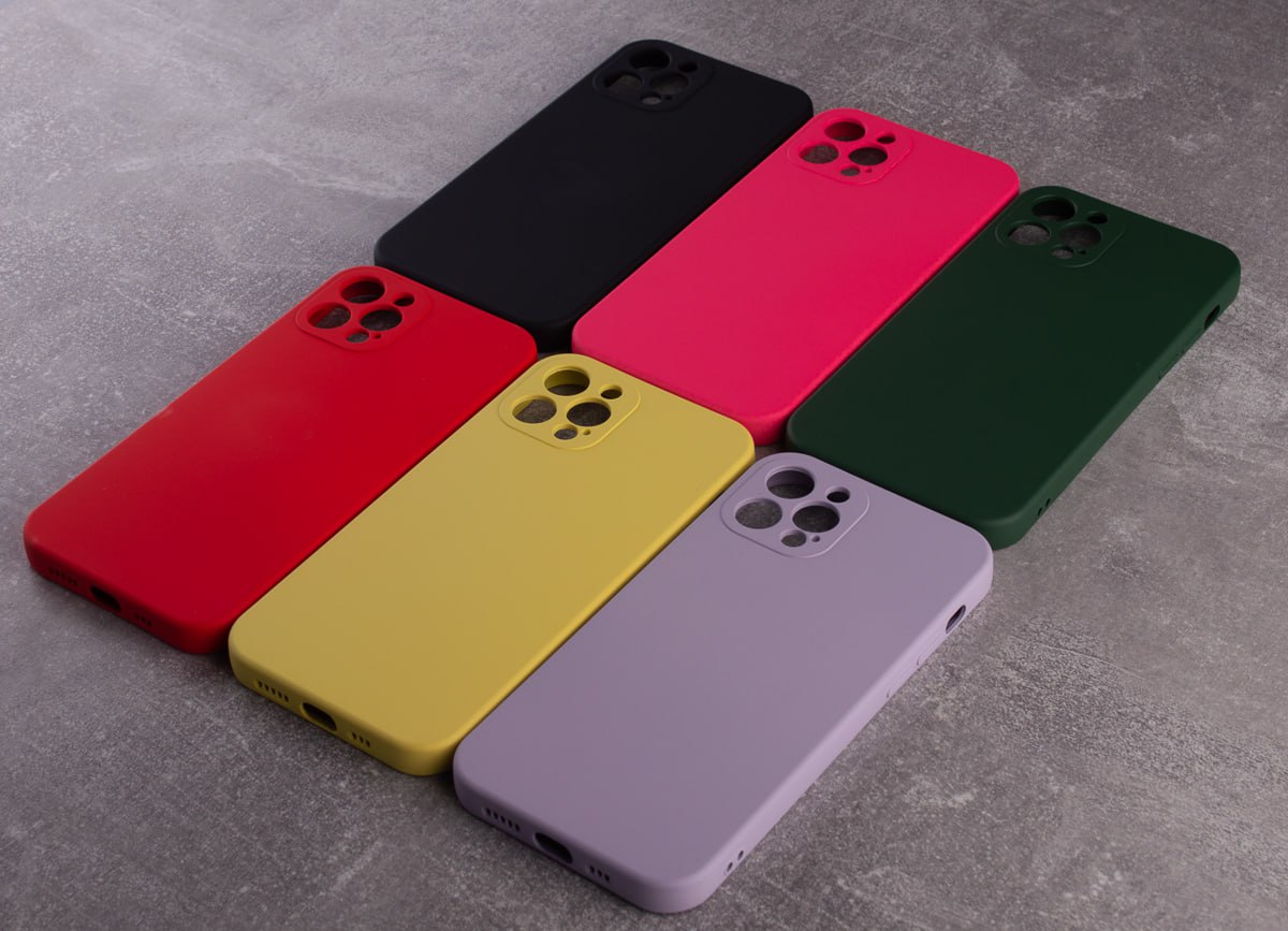 Силиконовый чехол SOFT Silicone Case для iPhone 12 Pro (без лого) красный