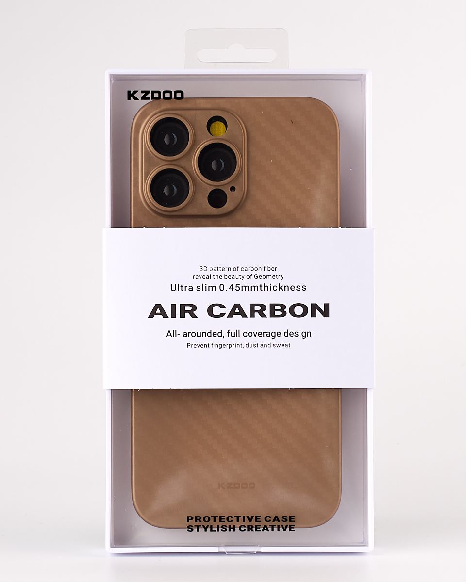 Карбоновый чехол K-DOO Air Carbon (UltraSlim 0.45mm) для iPhone 13 золотой