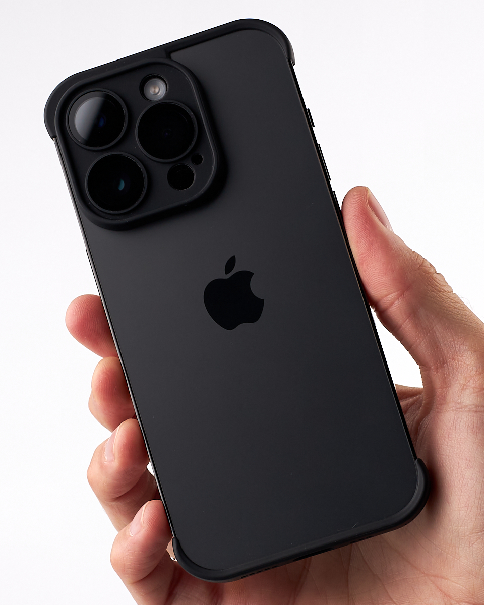 Силиконовая накладка CornerPad 3in1 для iPhone 14 Pro черный