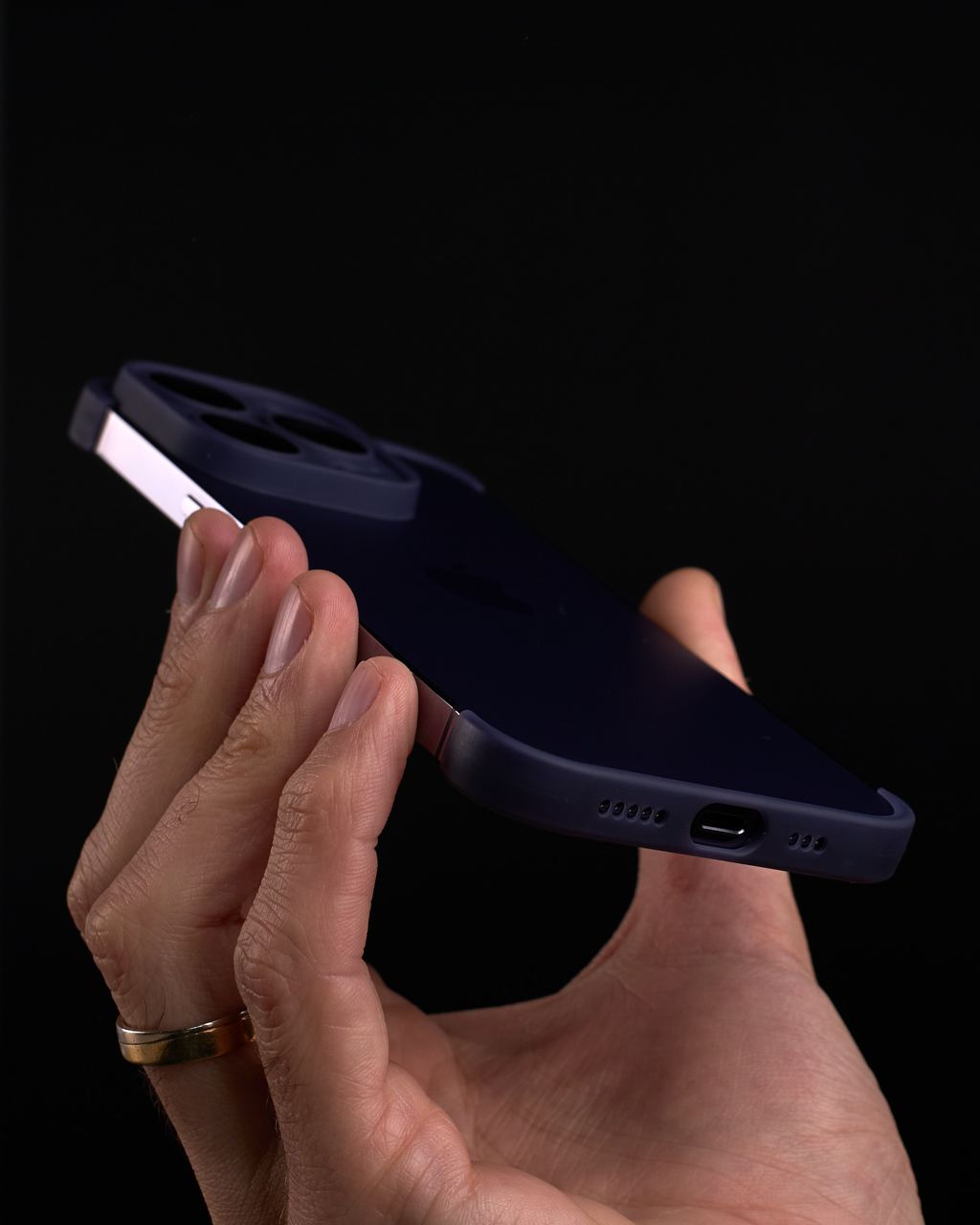 Силиконовая накладка CornerPad 3in1 для iPhone 13 Pro Max фиолетовый