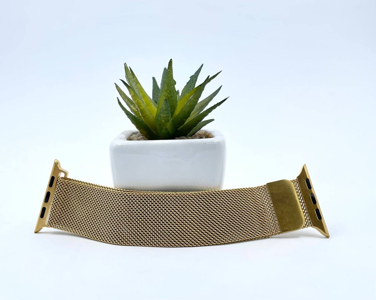 Ремешок для Apple Watch "Миланская петля" 38/40/41 мм золотой