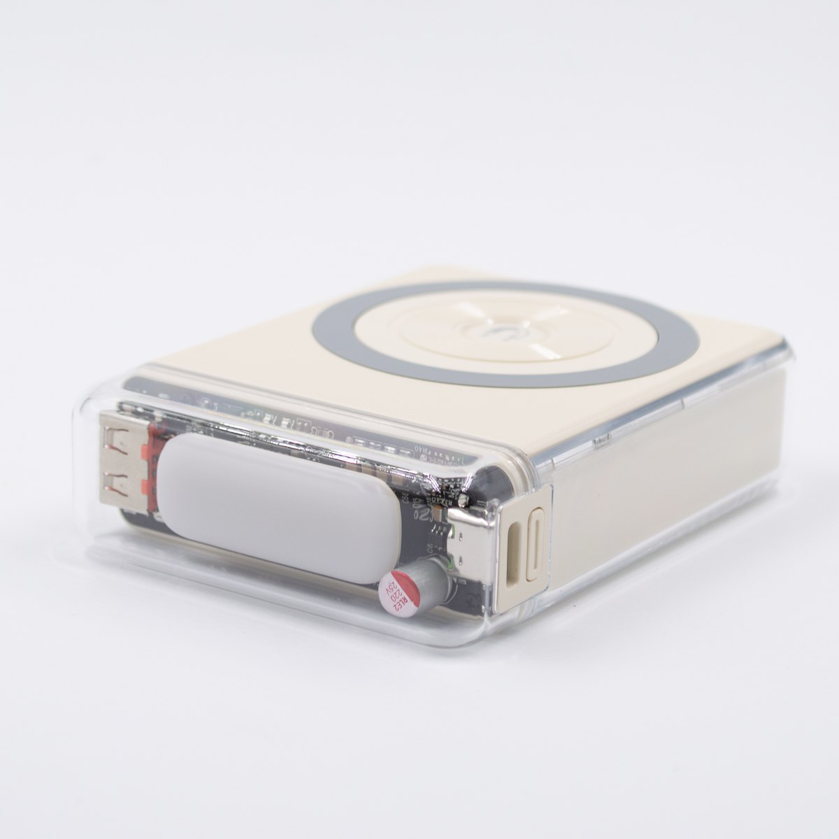 АКБ PowerBank с поддержкой MagSafe DC DP-F23 (10000 mAh) Fast Charging бежевый