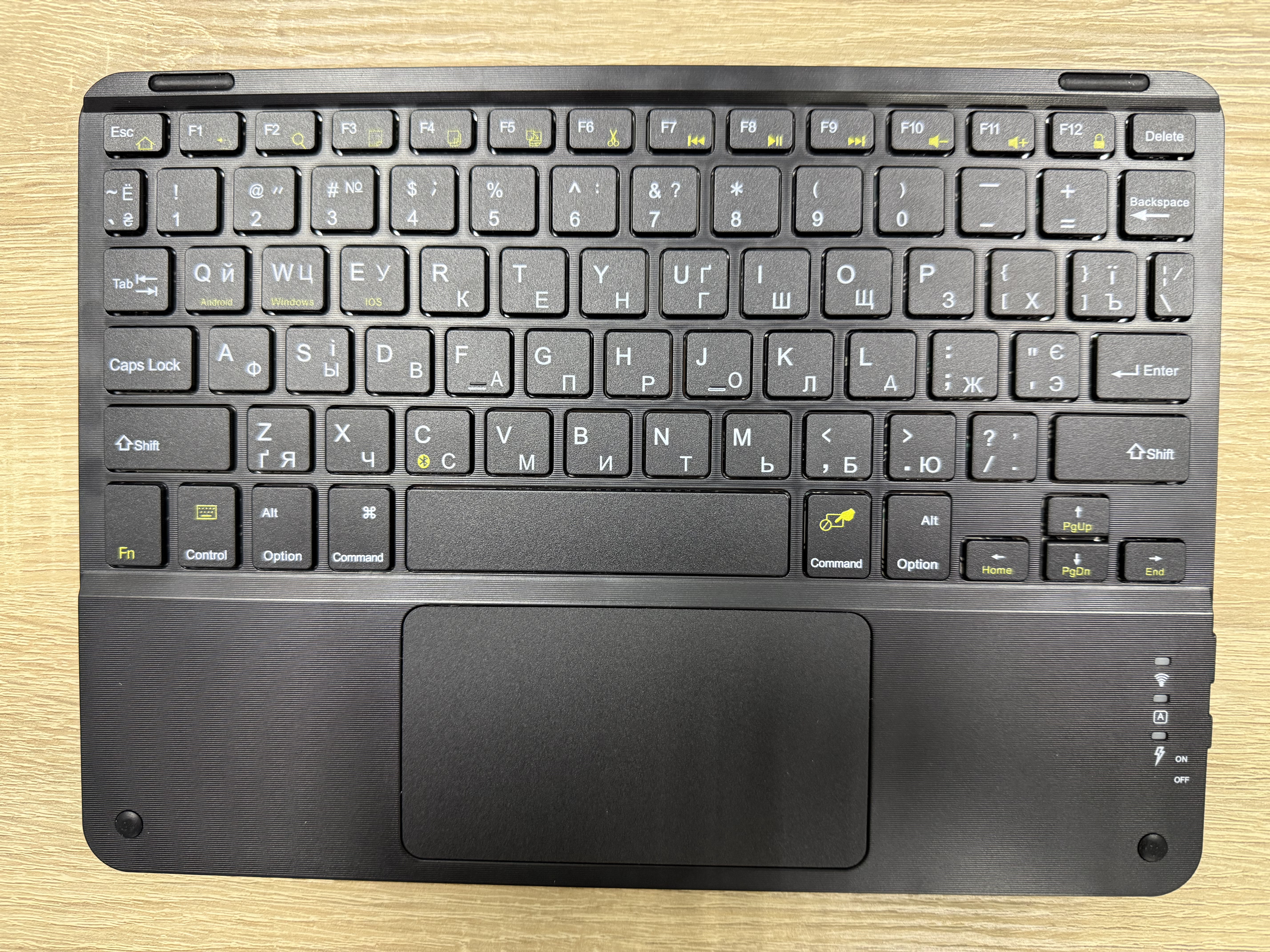 (уценка) BT Клавиатура для планшета черный