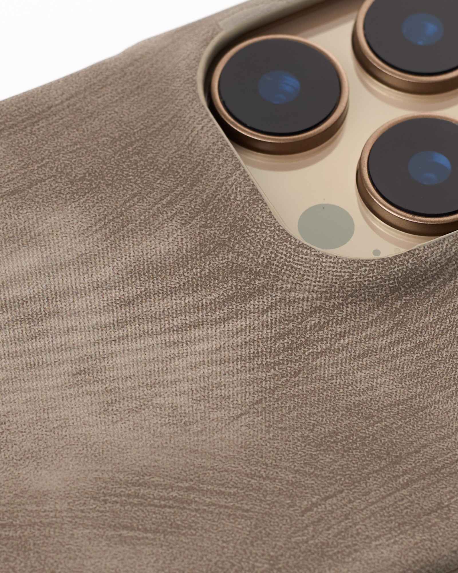 Чехол LEATHER Case для iPhone 14 natural titanium