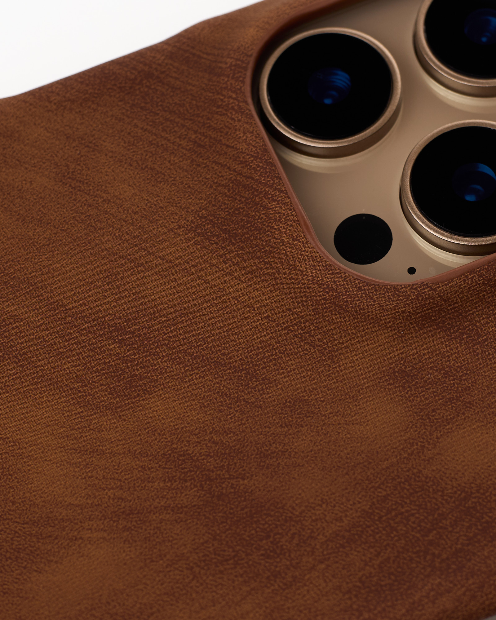 Чехол LEATHER Case для iPhone 16 Pro brown