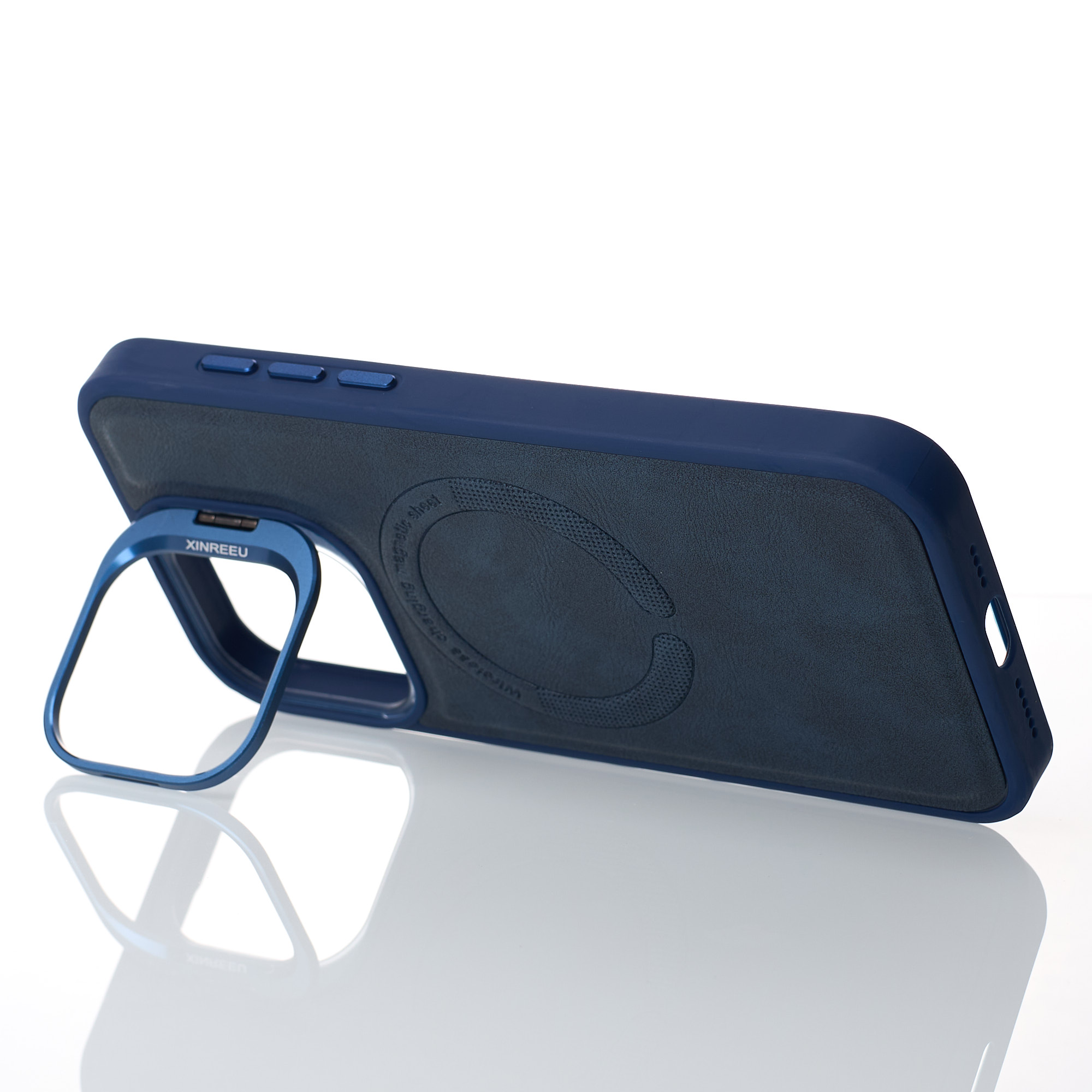 Чехол LEATHER CAMERA CASE с поддержкой MagSafe для iPhone 15 Pro Max темно-синий