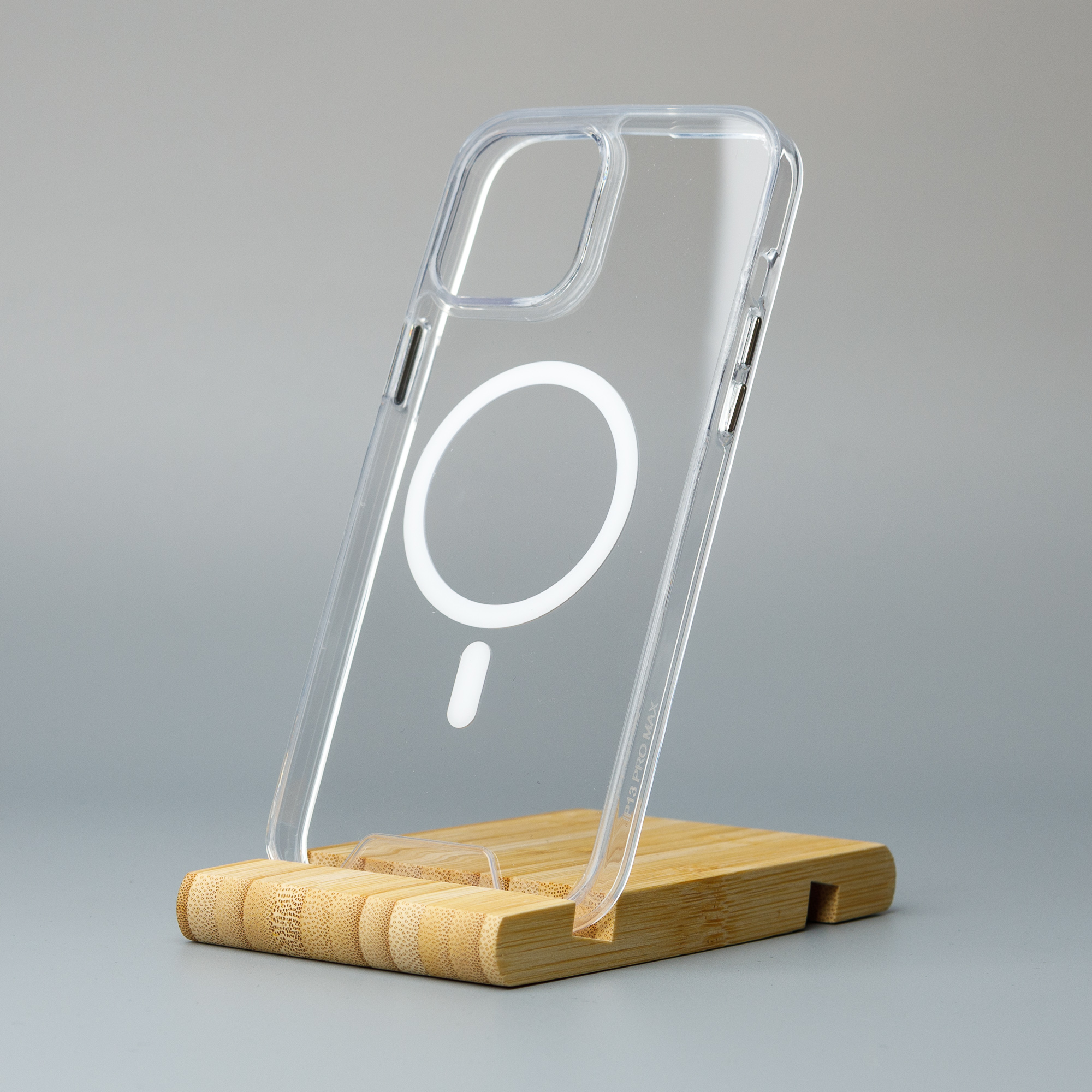 Чехол SPACE CASE с поддержкой MagSafe для iPhone 14 прозрачный