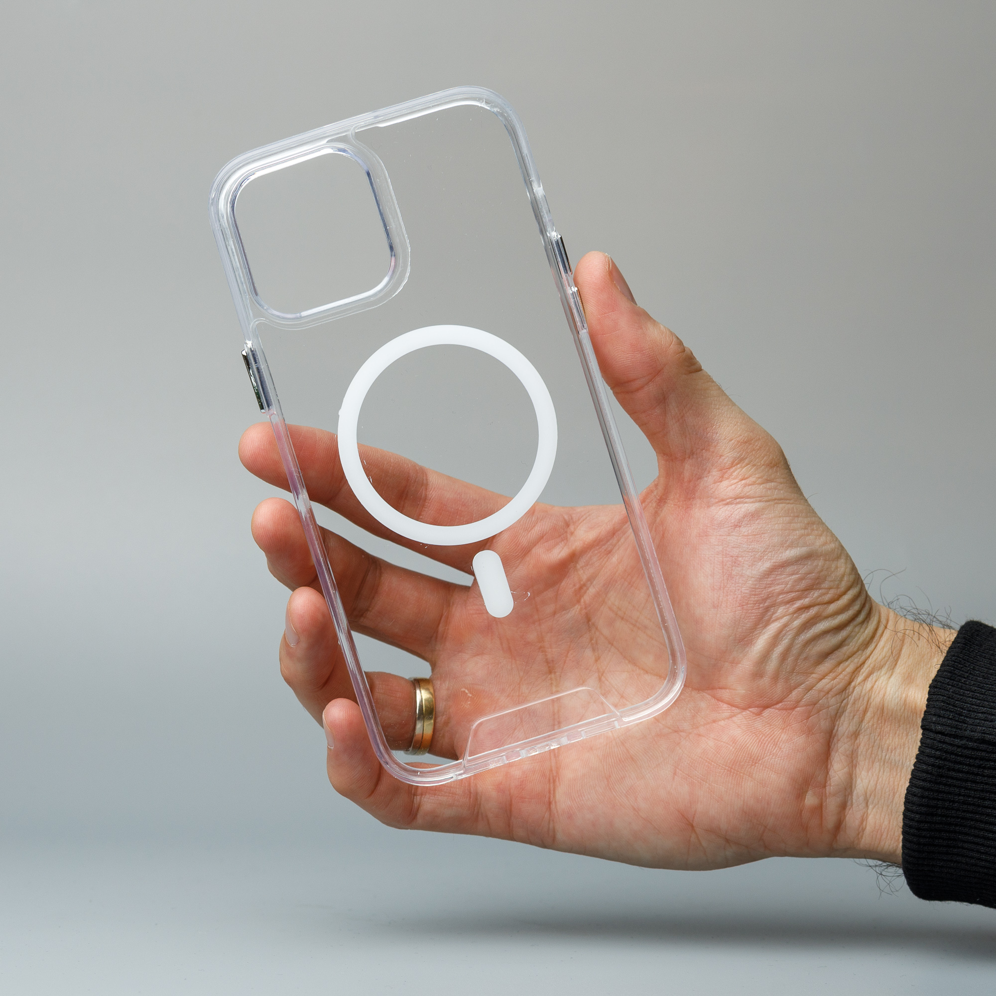 Чехол SPACE CASE с поддержкой MagSafe для iPhone 15 Pro Max прозрачный