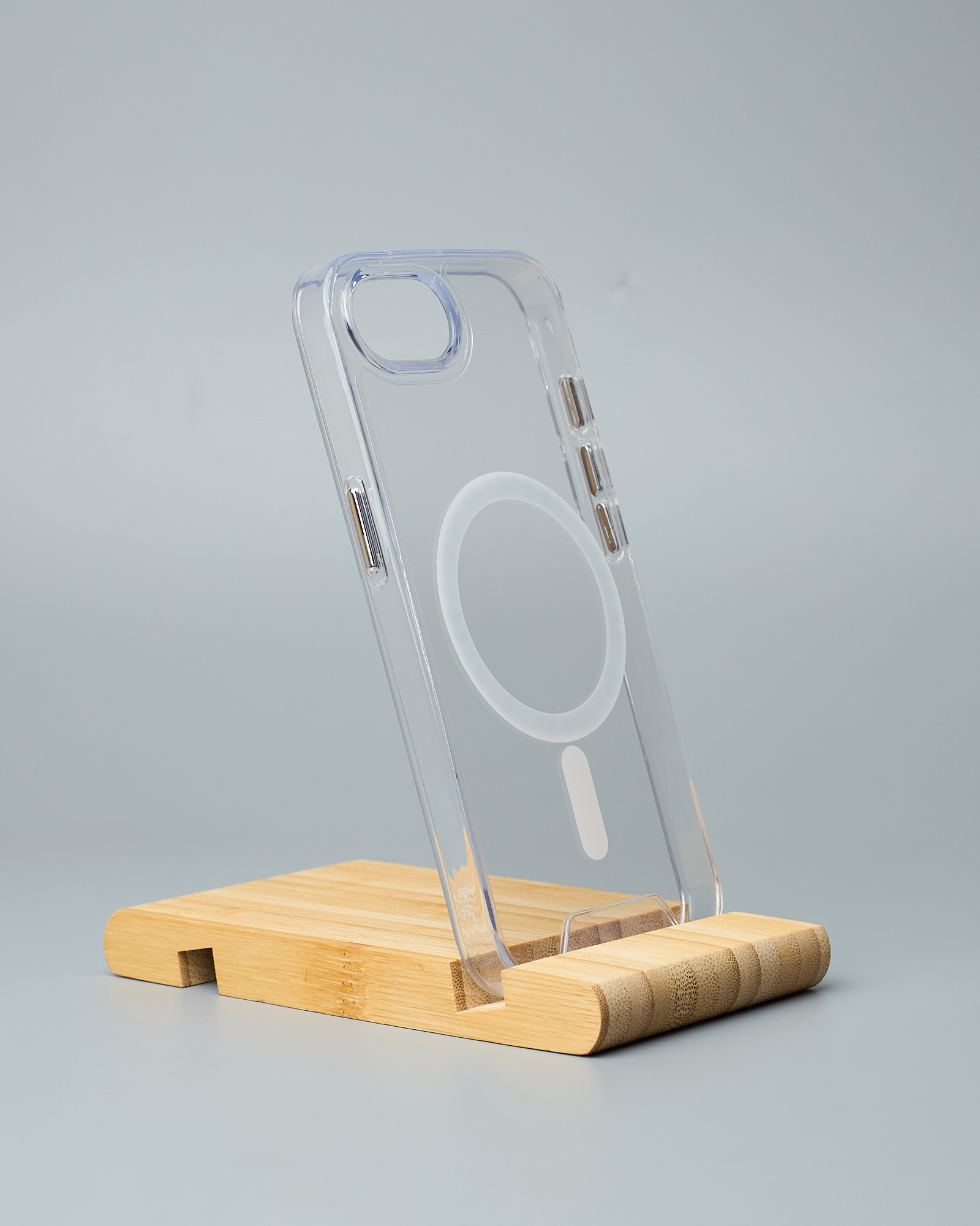 Чехол SPACE CASE с поддержкой MagSafe для iPhone 16E прозрачный