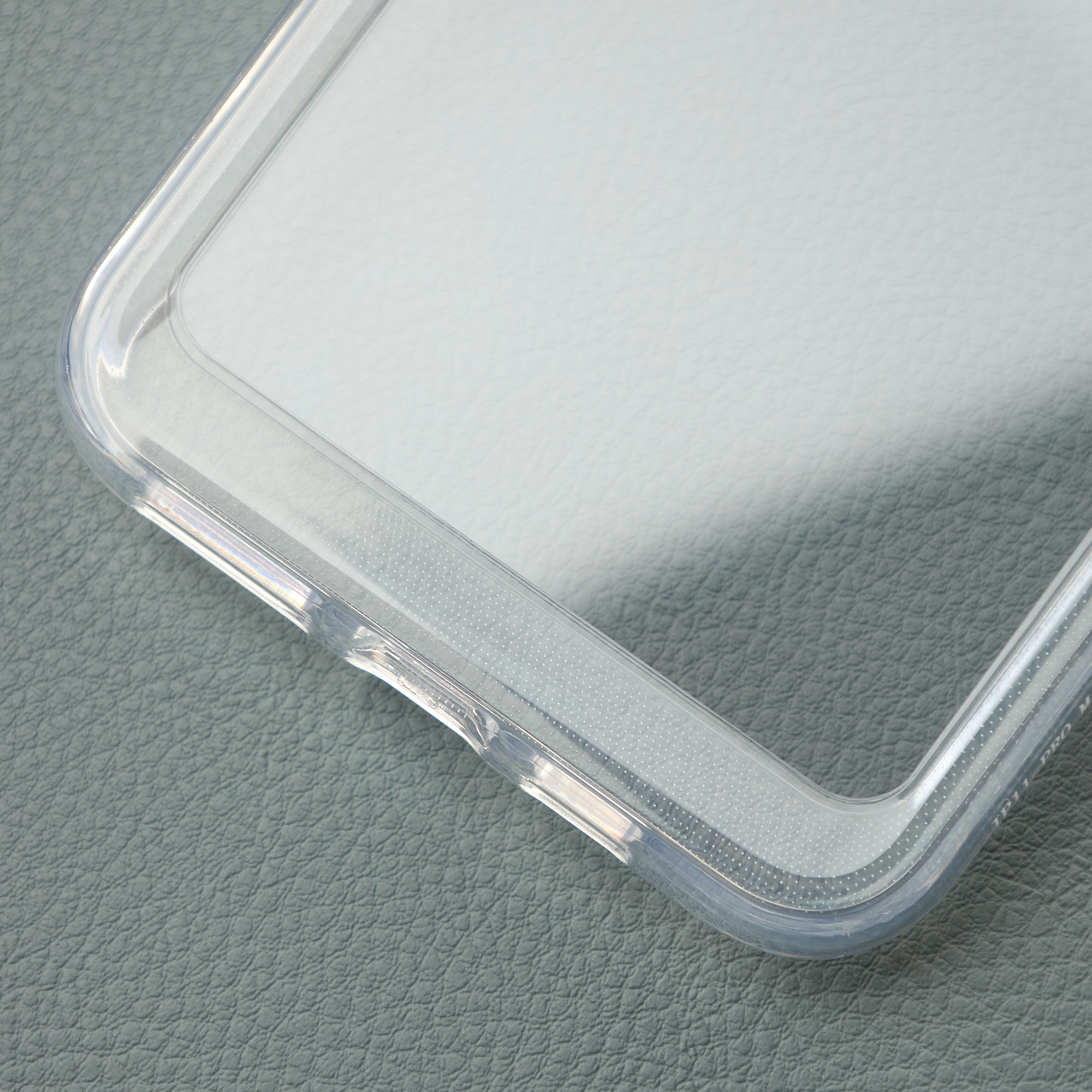 Чехол Space Case (2nd Gen) для iPhone 11 прозрачный