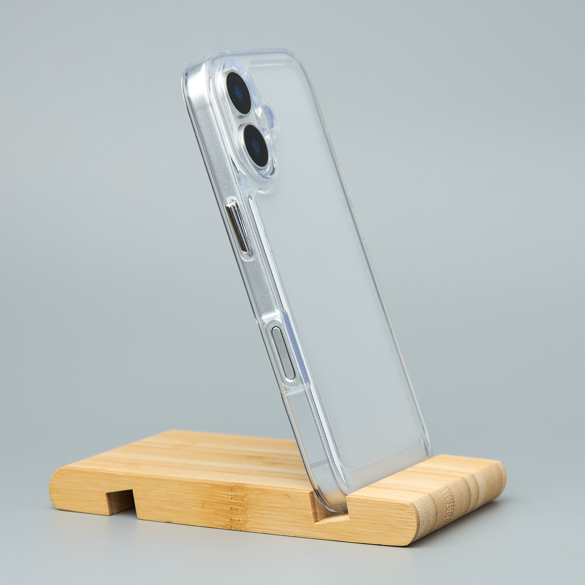 Чехол Space Case (2nd Gen) для iPhone 16 Plus прозрачный