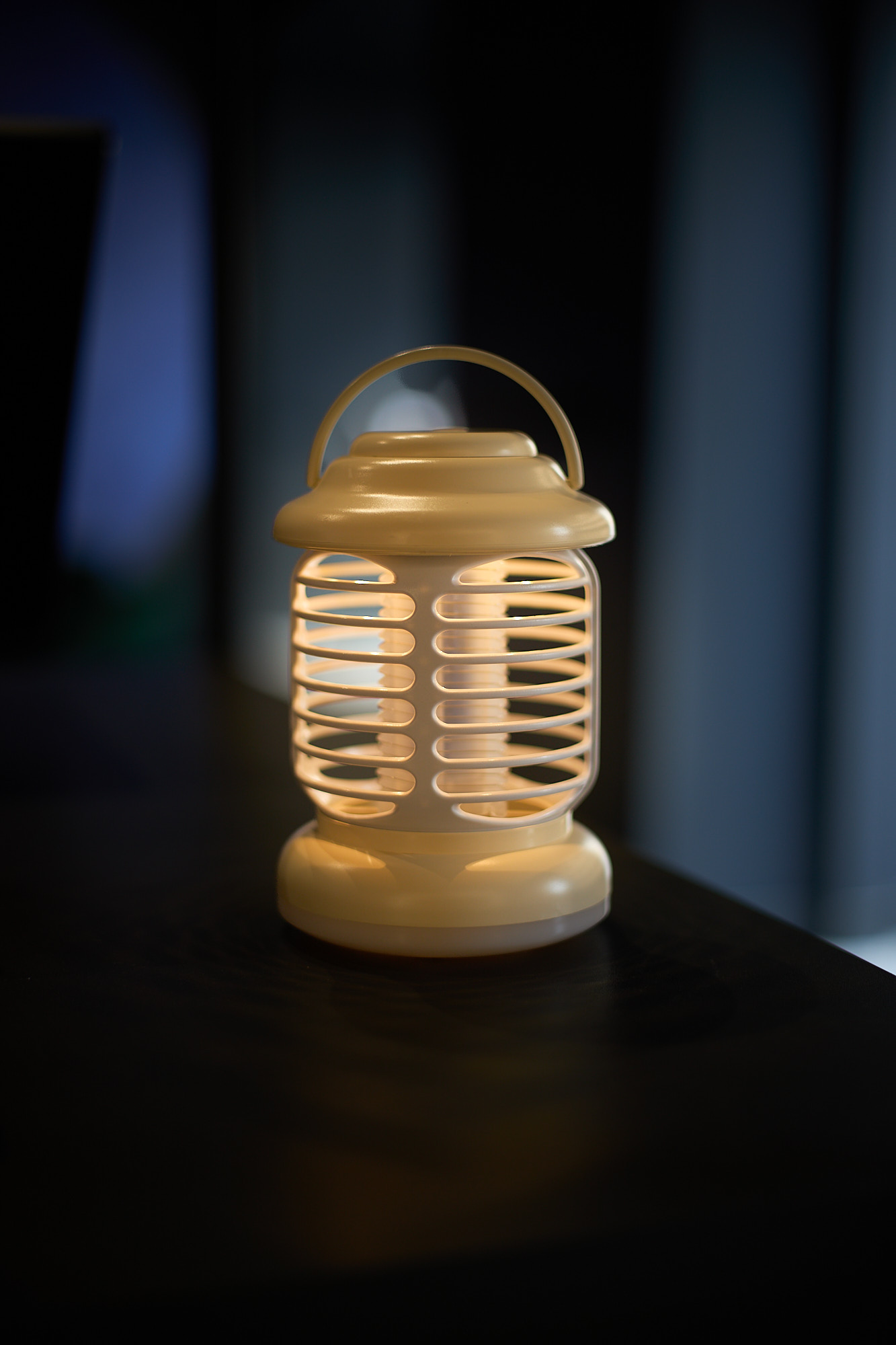 Лампа многофункциональная DC LM-01 (1200mA) с защитой от комаров белый