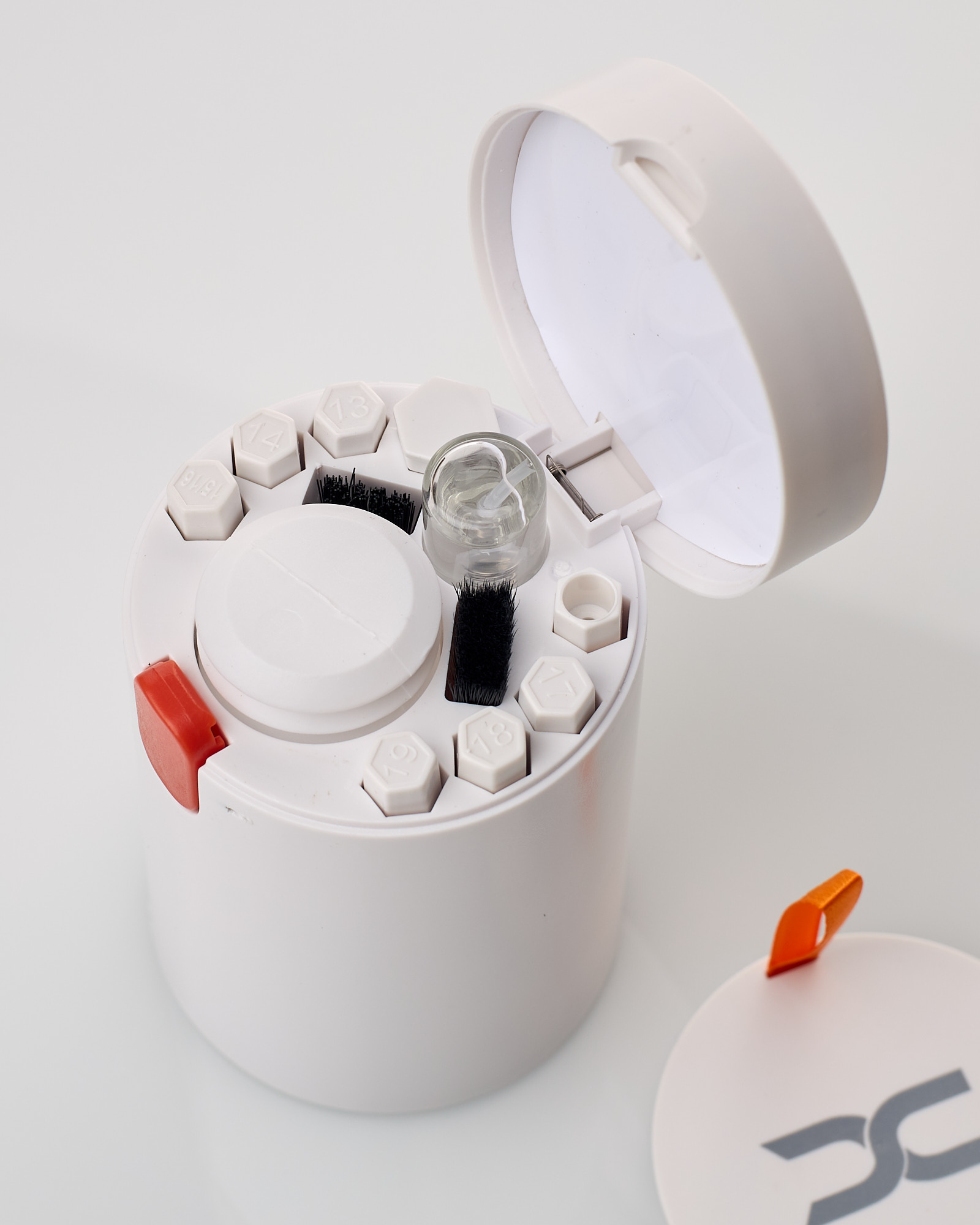 Универсальный набор средств для чистки DC 20in1 (CK-01) белый