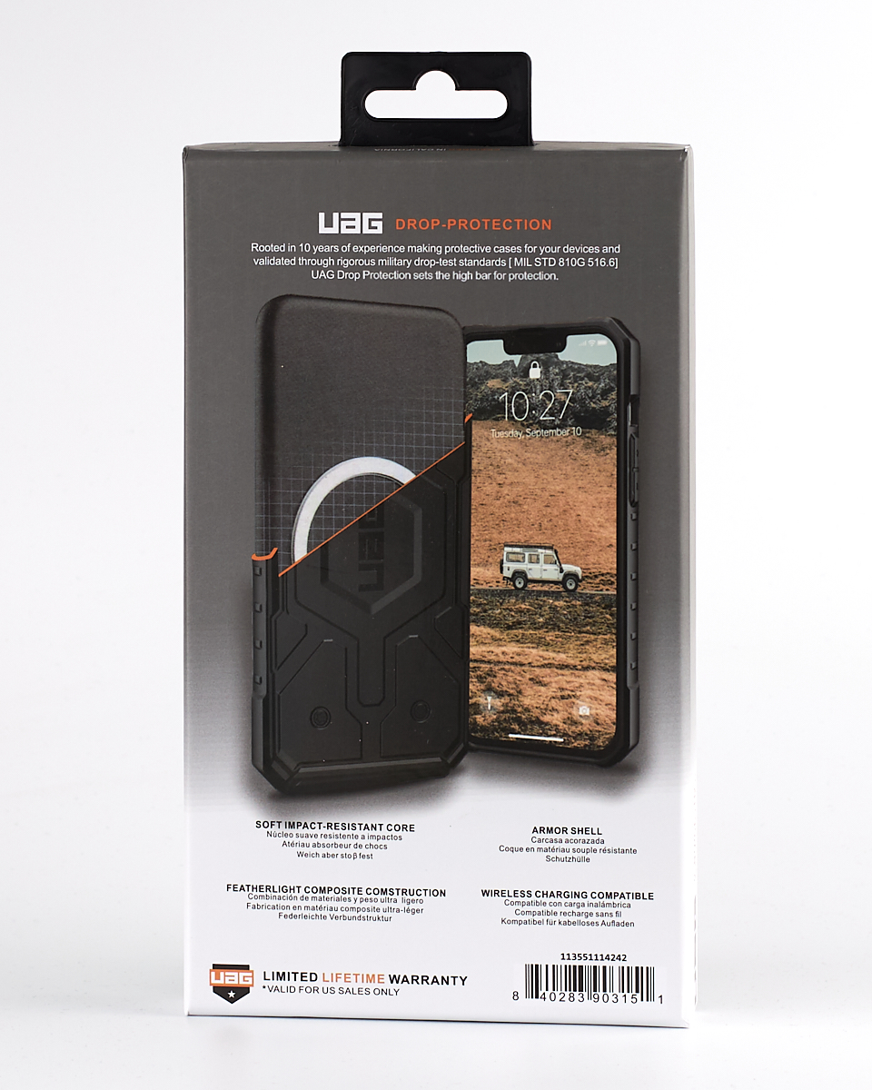 Противоударный чехол UAG с поддержкой MagSafe для IPhone 15 Plus black