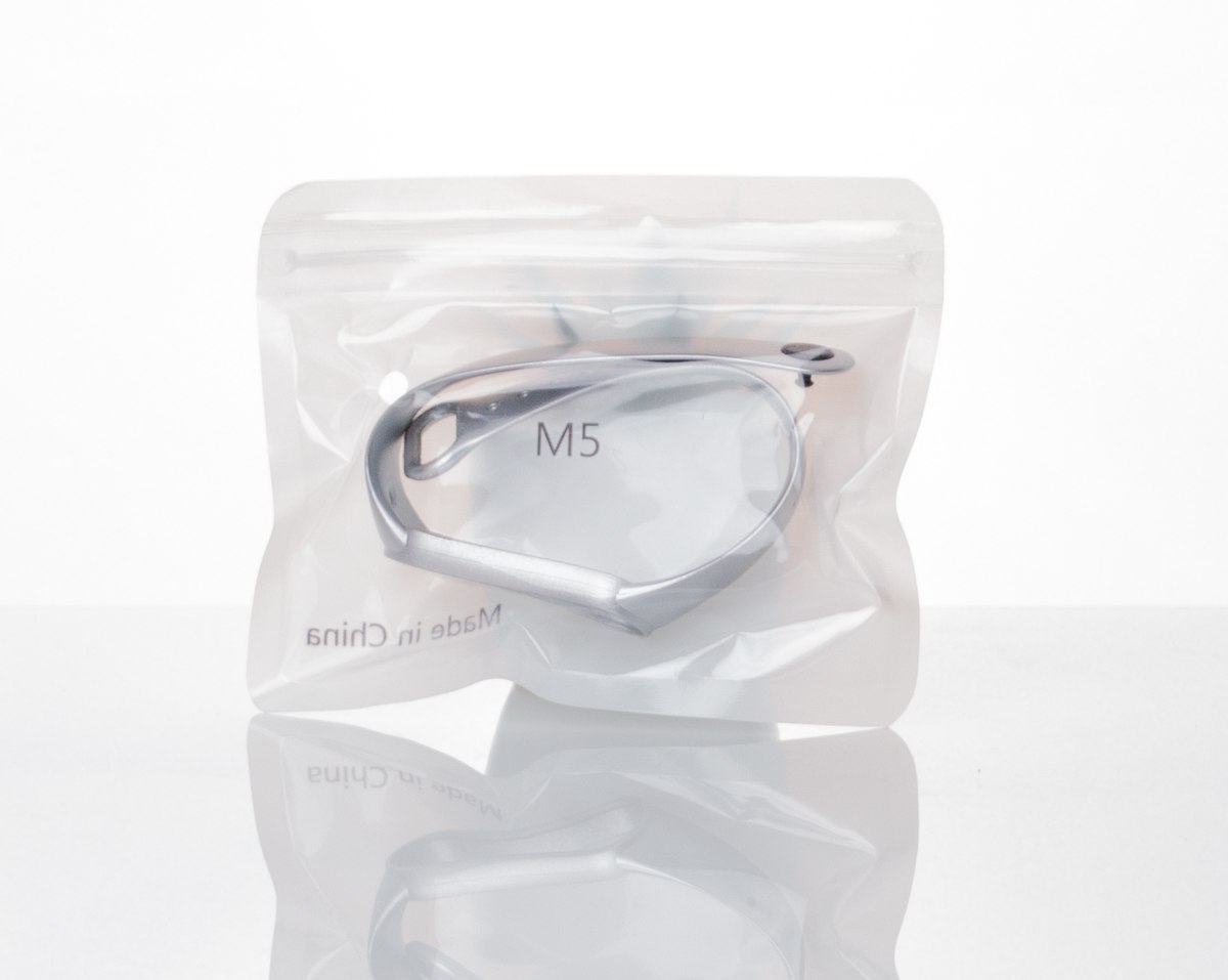 Ремешок для Mi Band 5/6 Gloss серебряный