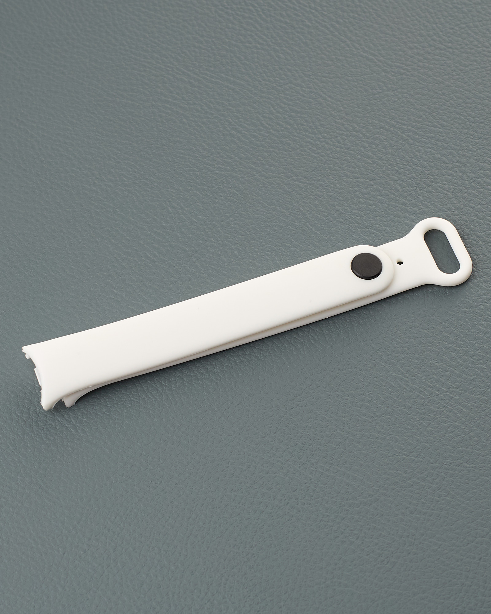 Ремешок для Mi Band 8 COLORS белый