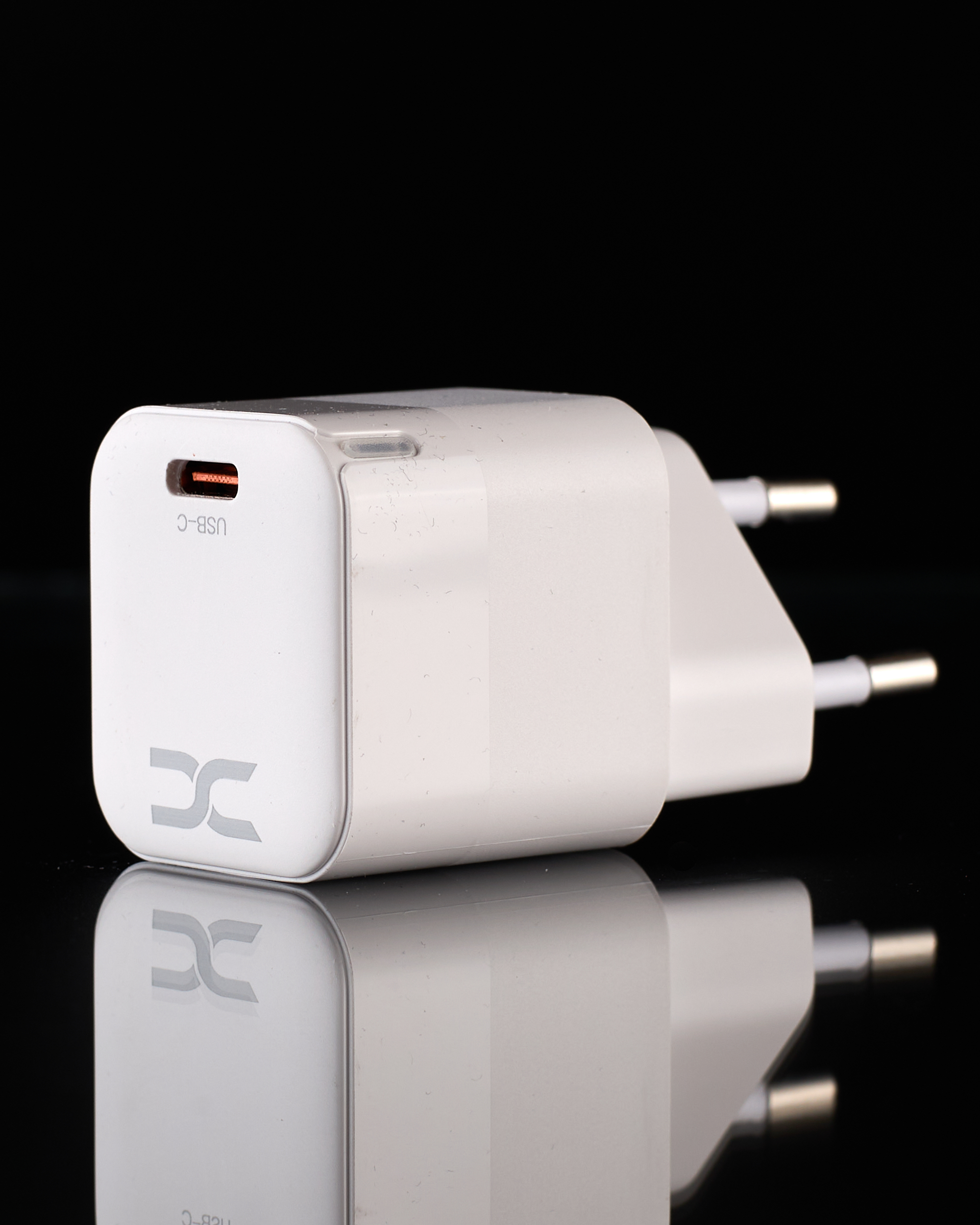 Сетевое зарядное устройство DC 2в1 Type-C PD/30W/GaN Technology (CA-F06) белый