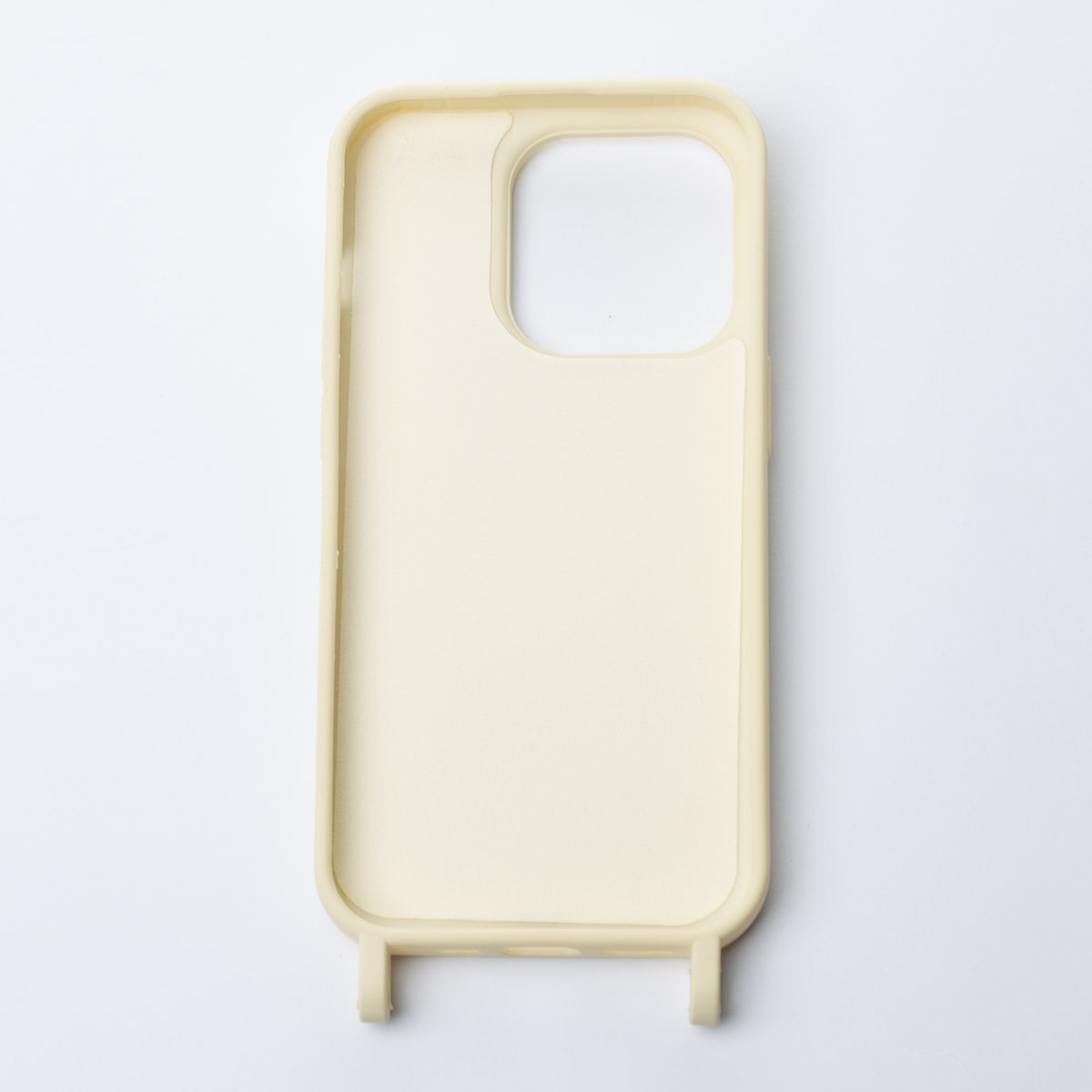Силиконовый чехол CORD для iPhone 15 Pro бежевый