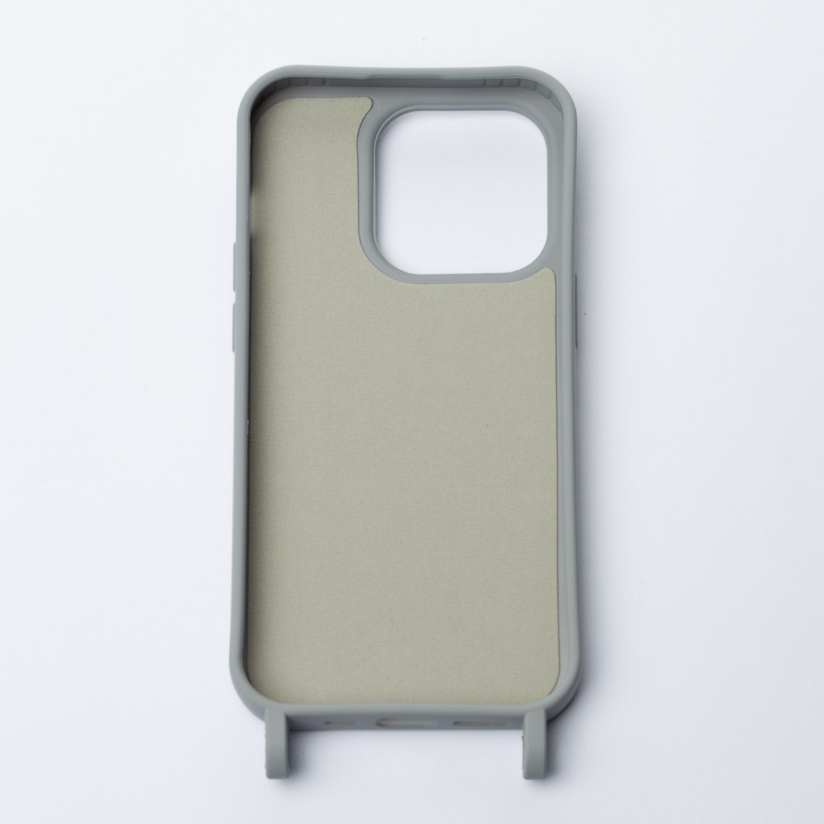 Силиконовый чехол CORD для iPhone 15 серый