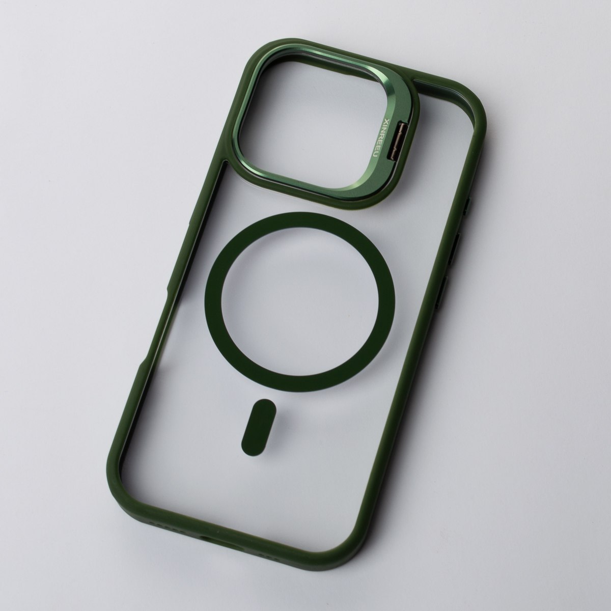 Силиконовый чехол MagSafe CAMERA GLASS PROTECTION для iPhone 16 Plus темно-зеленый