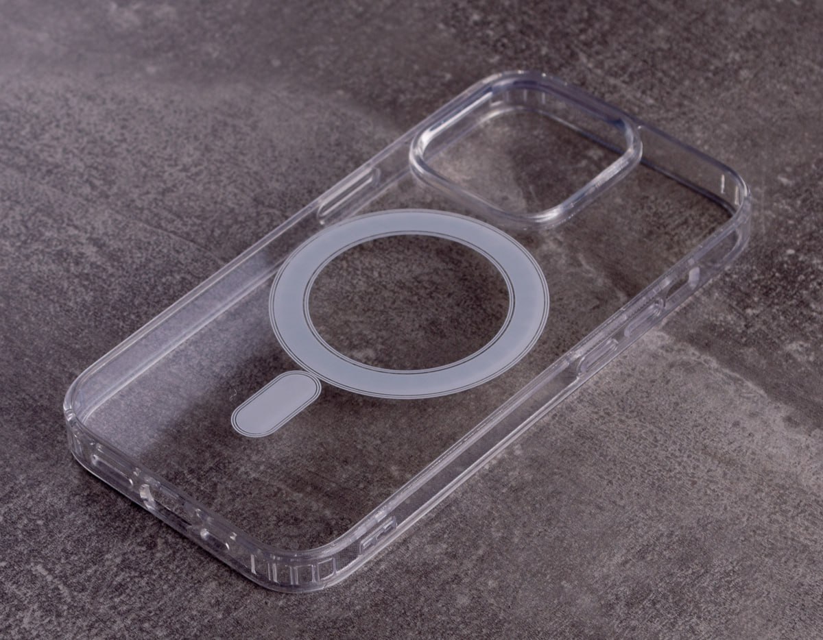 Силиконовый чехол MagSafe CLEAR для iPhone 16 Pro Прозрачный