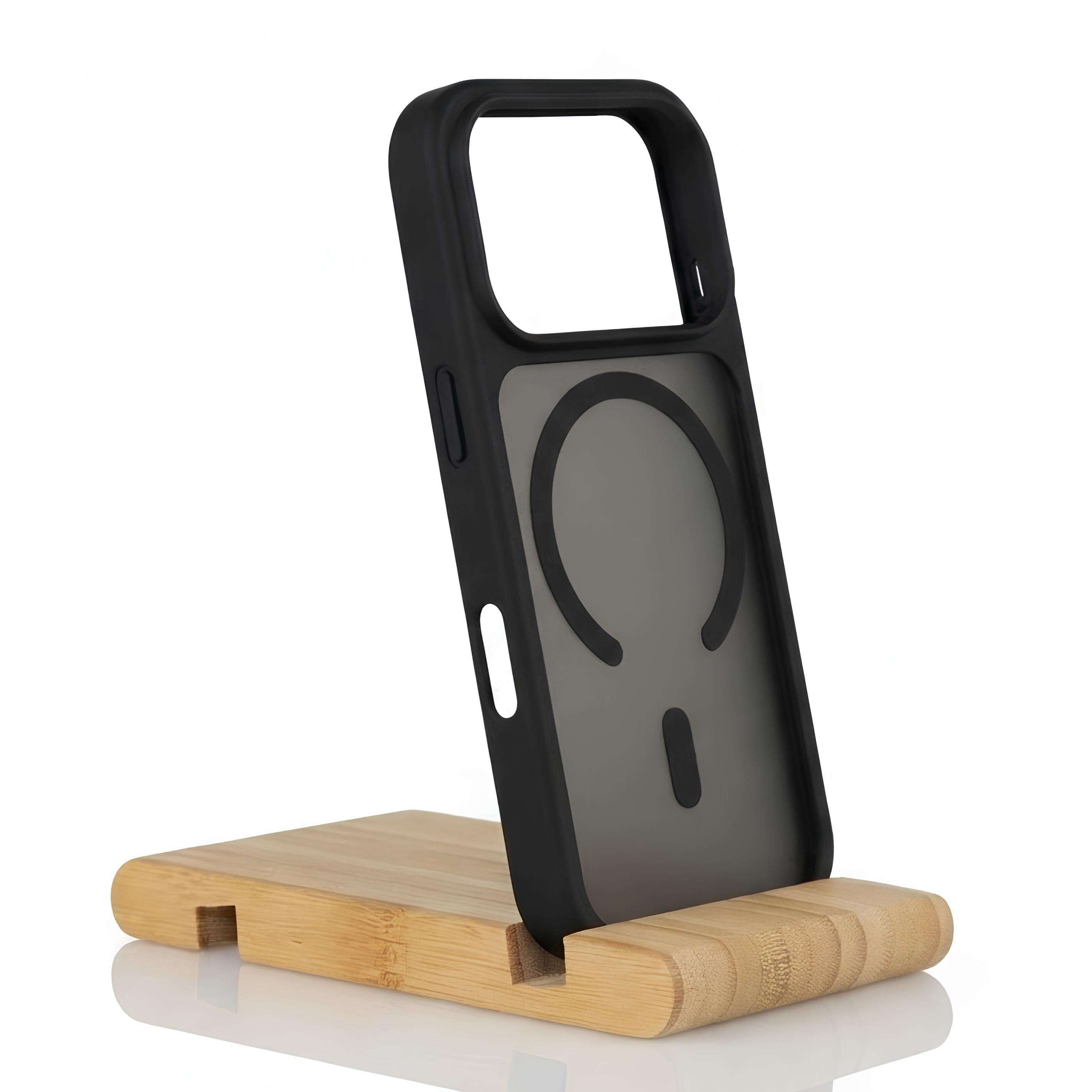 Силиконовый чехол MATTE с поддержкой MagSafe для iPhone 18 Pro classic black