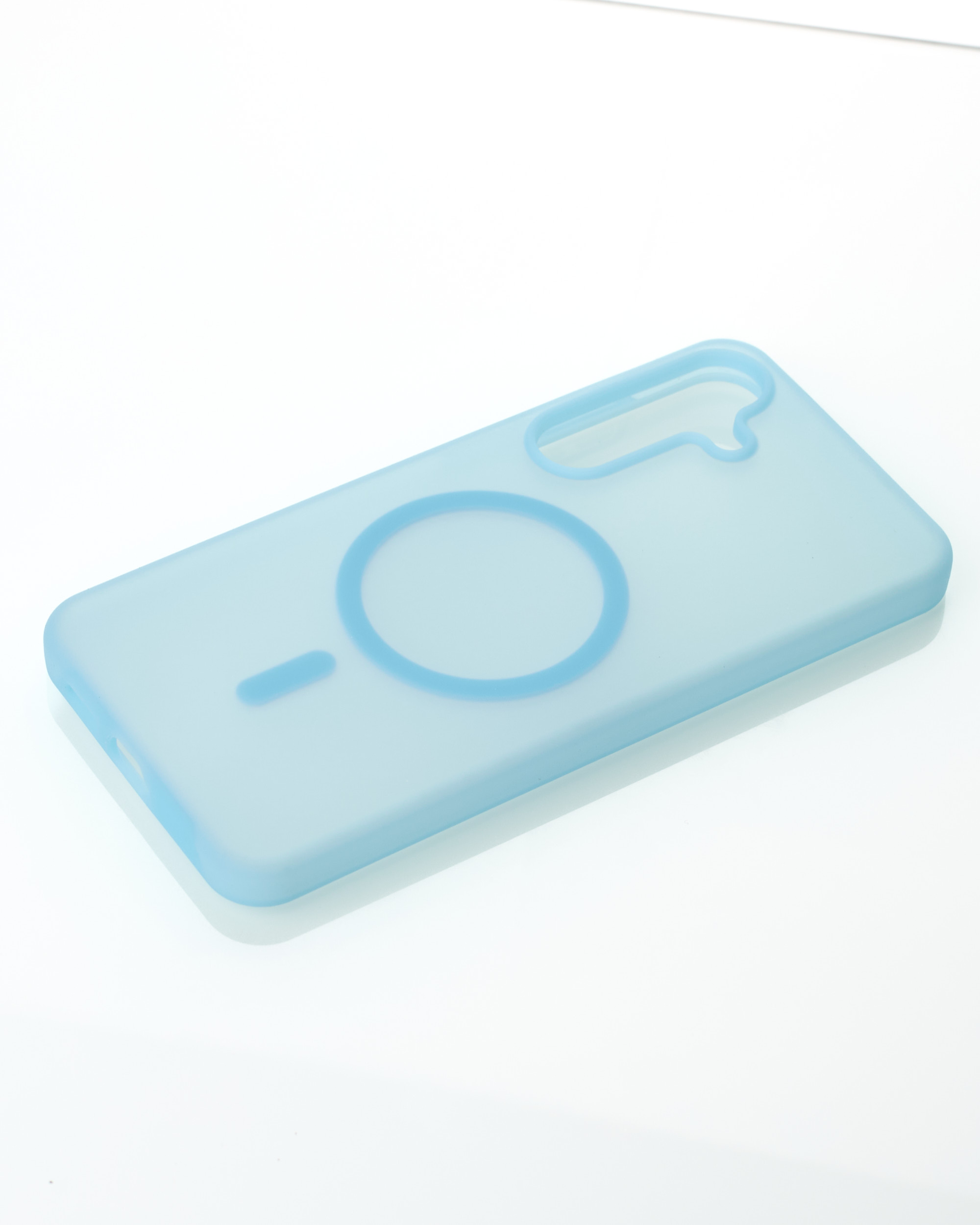 Силиконовый чехол SOFT MATT с поддержкой MagSafe для Samsung S24/S25 light blue